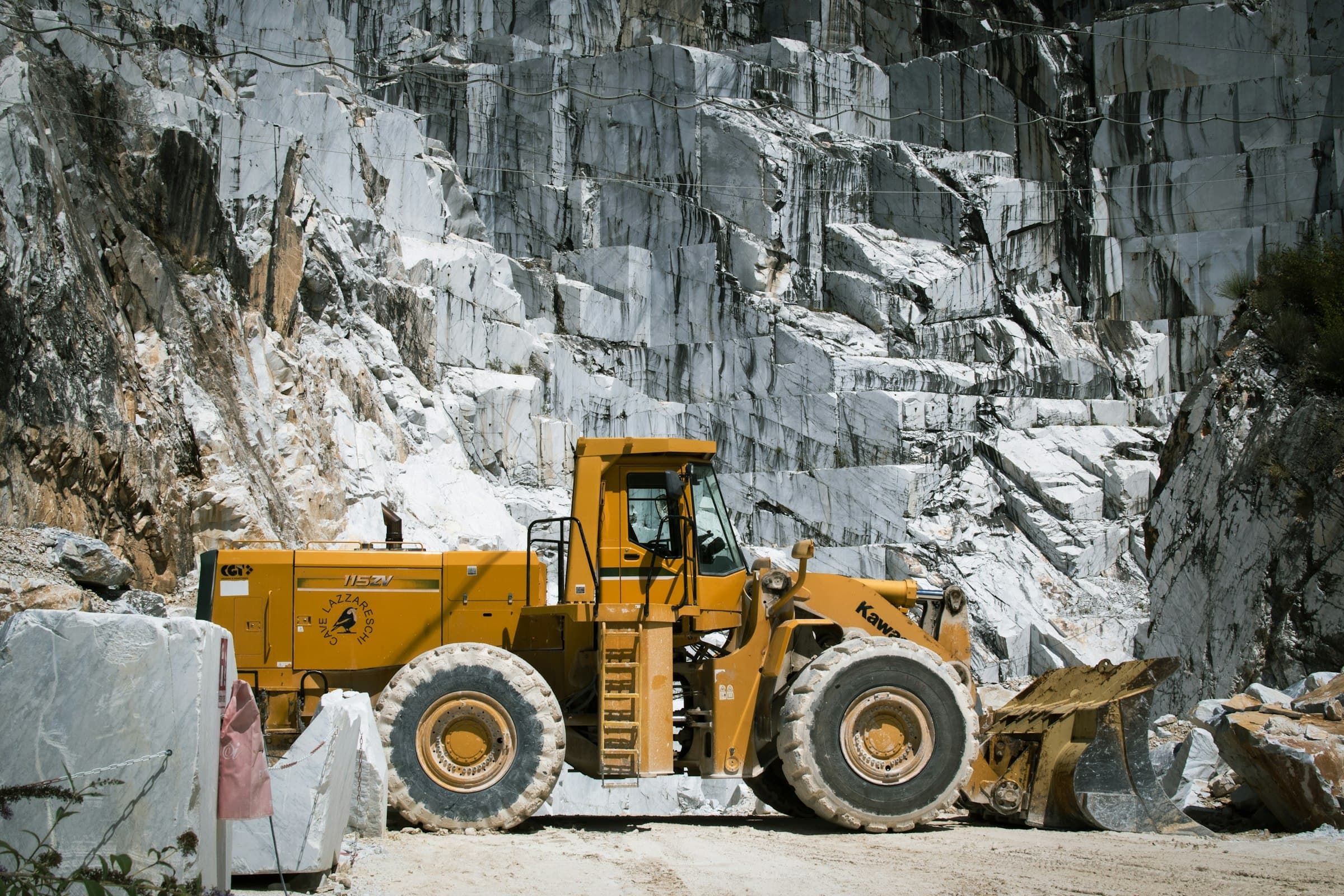 Obelisk blocks leaving the quarry